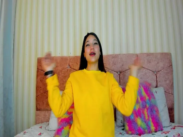 Live sex webcam photo for Zoe_be #274064932