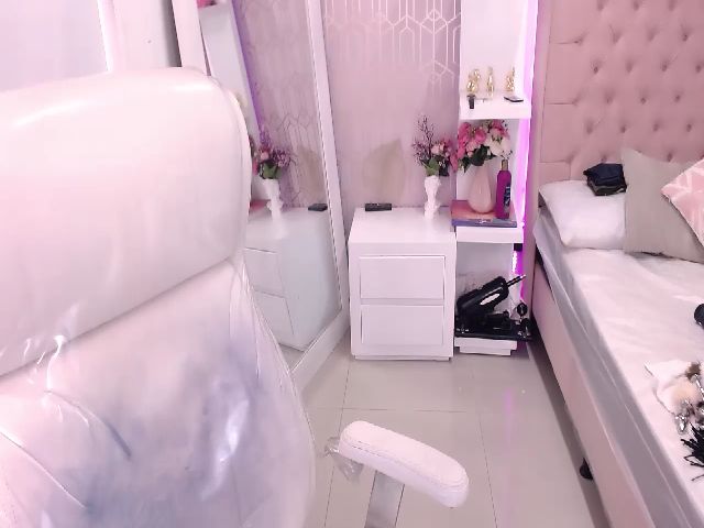 Live sex webcam photo for Zoe_brooks #273117592