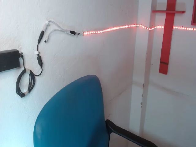 Live sex webcam photo for Zoe_obrien #271900267