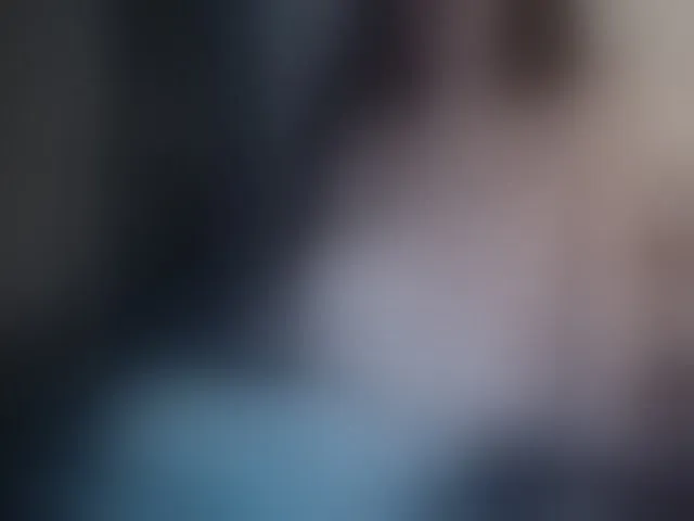 Live sex webcam photo for Zoella999 #272947336
