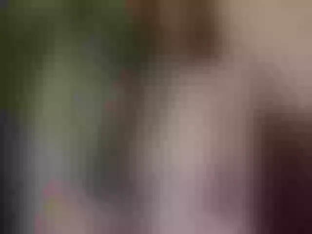 Live sex webcam photo for Zoella999 #272984380
