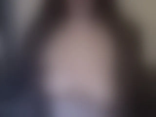 Live sex webcam photo for Zoella999 #272994946