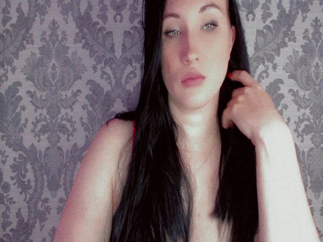 Live sex webcam photo for ZoiMoon #273887058