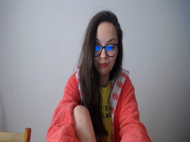 Live sex webcam photo for Zyanaa #272708478