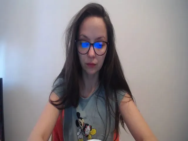 Live sex webcam photo for Zyanaa #273290885