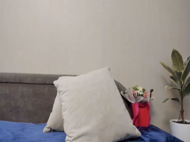 Live sex webcam photo for aAntoninAa #272908398