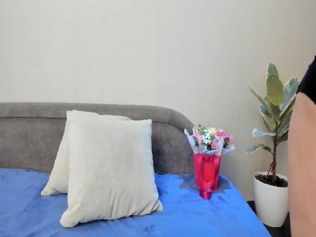 Live sex webcam photo for aAntoninAa #272916958