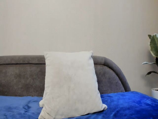 Live sex webcam photo for aAntoninAa #272943106