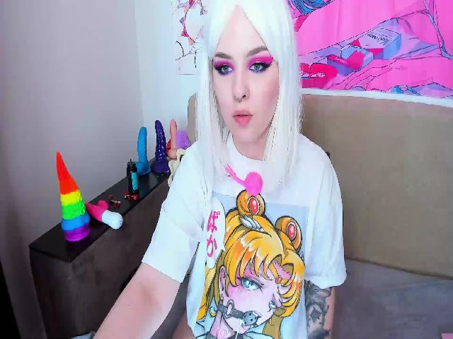 Live sex webcam photo for ahegao_girl #273232326