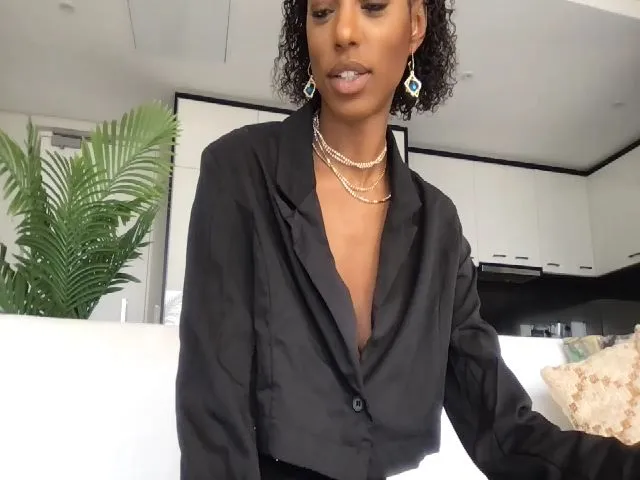 Live sex webcam photo for akaTiffany #272068860