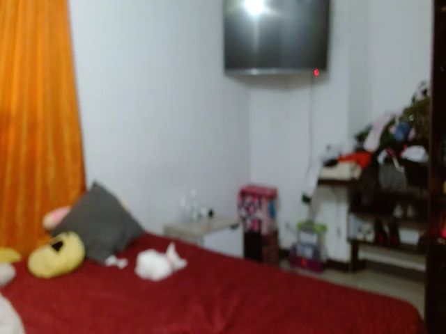 Live sex webcam photo for aleja_tatto #271701664