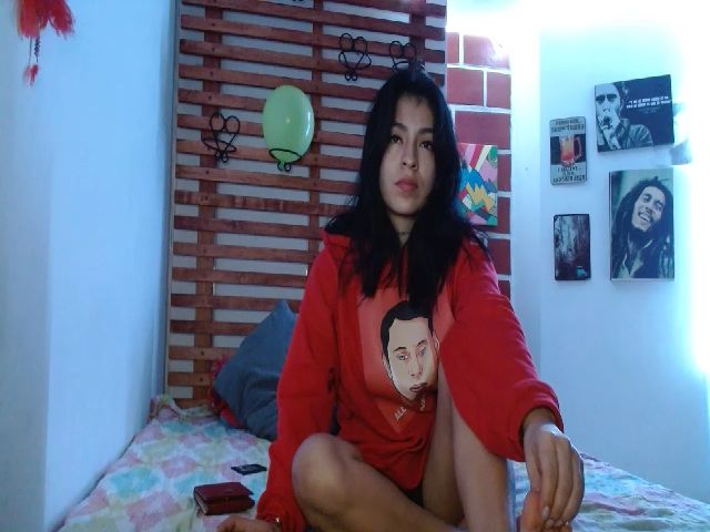 Live sex webcam photo for aleja_tatto #272671716