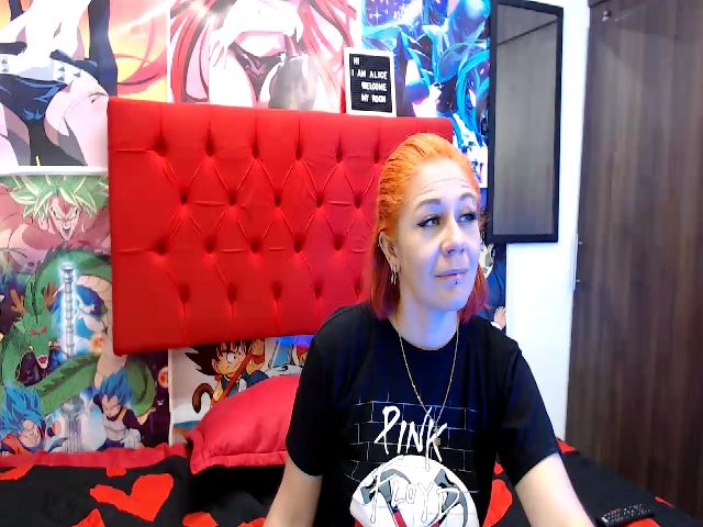 Live sex webcam photo for alice_hot02 #272021564