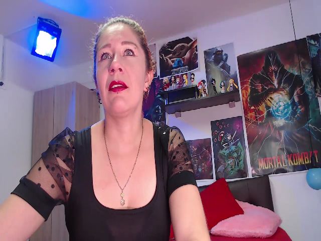 Live sex webcam photo for alice_hot02 #272777737