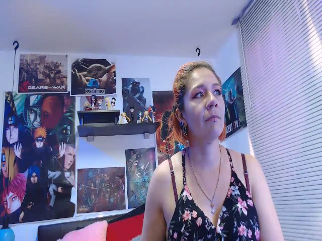 Live sex webcam photo for alice_hot02 #272918619