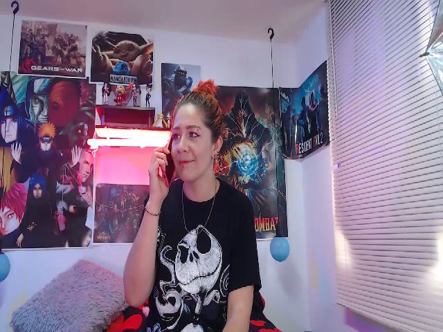 Live sex webcam photo for alice_hot02 #273150935