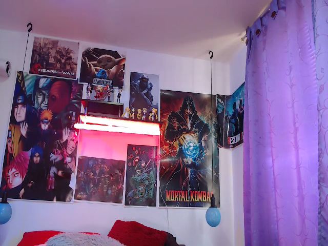 Live sex webcam photo for alice_hot02 #273504144