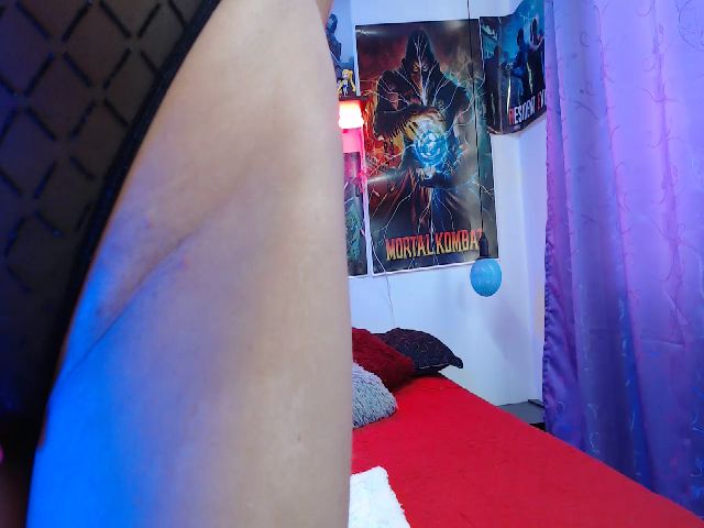 Live sex webcam photo for alice_hot02 #273514738