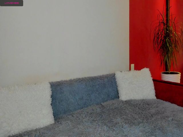 Live sex webcam photo for alison_soul #272977796