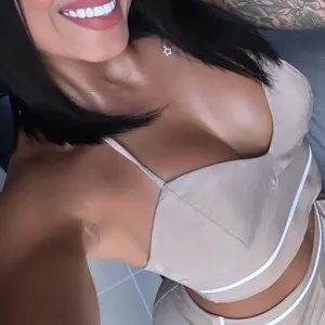 Live sex webcam photo for alisson_brown #292805274