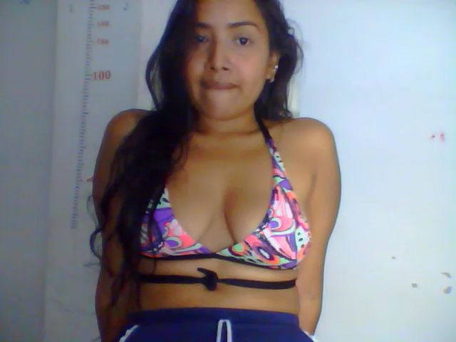 Live sex webcam photo for andrea_bugy #272521730