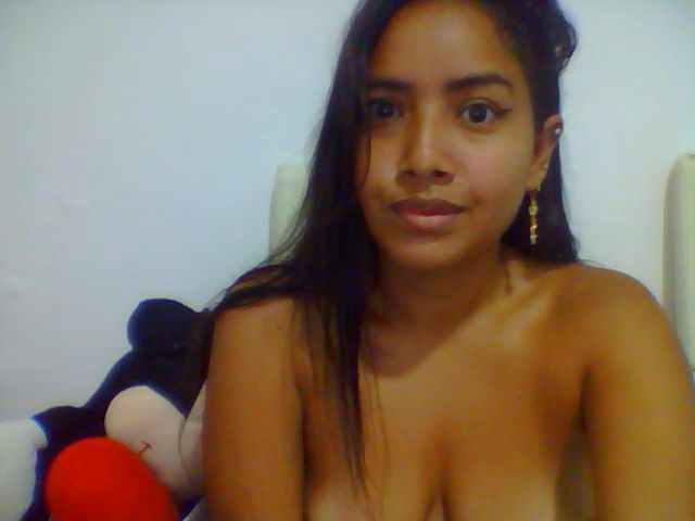 Live sex webcam photo for andrea_bugy #273126738