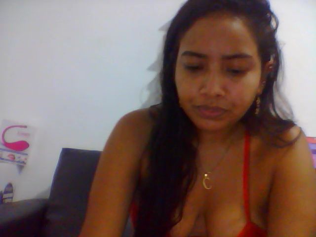 Live sex webcam photo for andrea_bugy #273366244