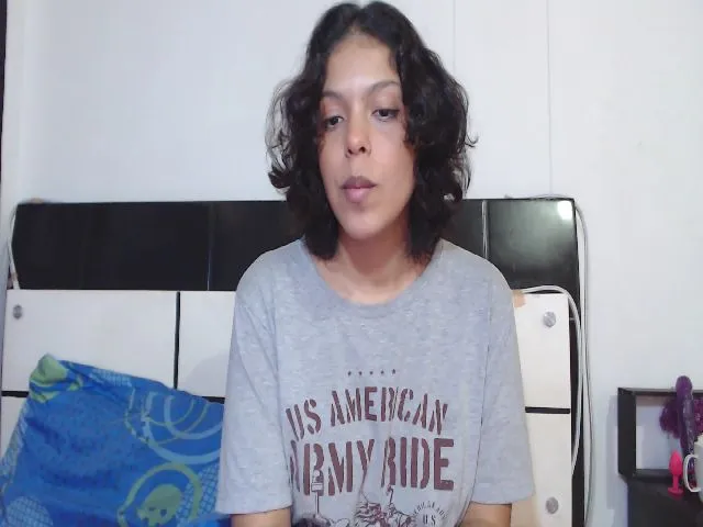 Live sex webcam photo for angelslilith #272492945