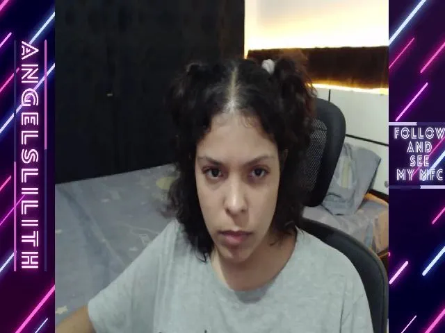 Live sex webcam photo for angelslilith #273079994