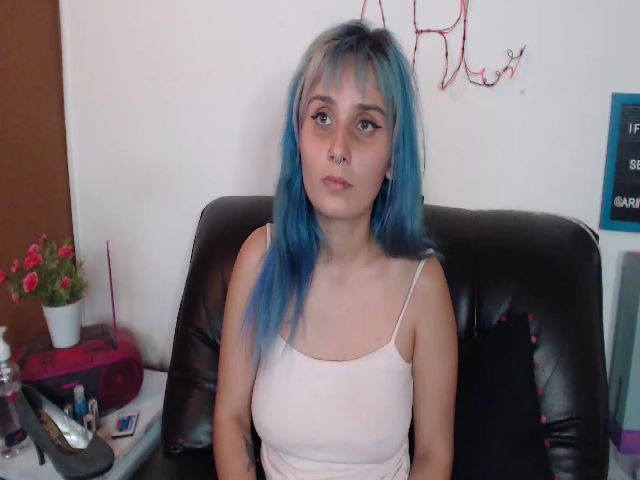 Live sex webcam photo for ari_hillberry #272530337