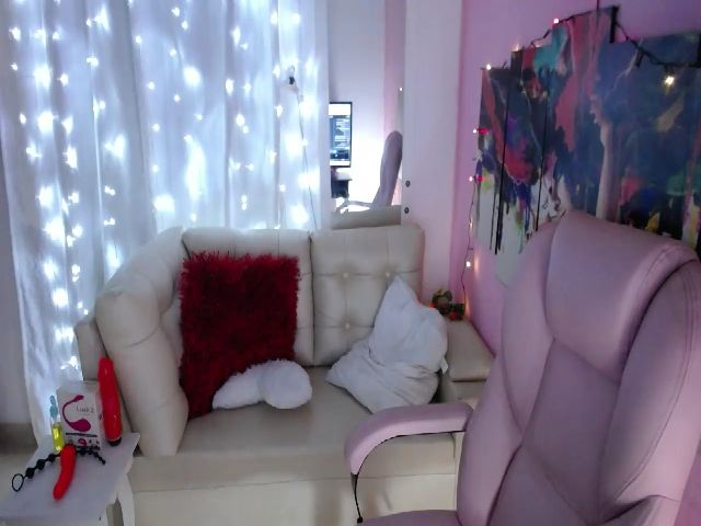 Live sex webcam photo for ashly_queens #272238249
