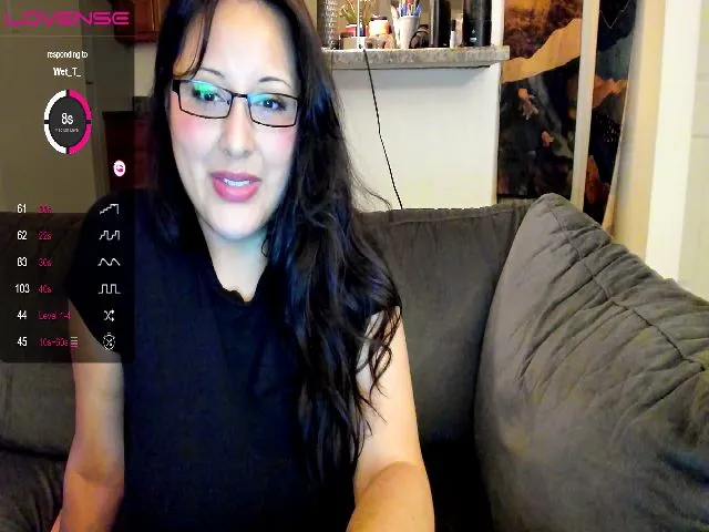 Live sex webcam photo for aspicypeach #274610371