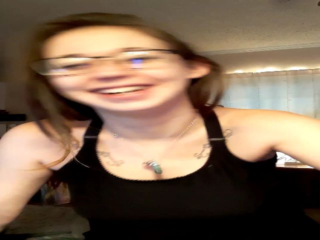 Live sex webcam photo for audreyskyee #272776308