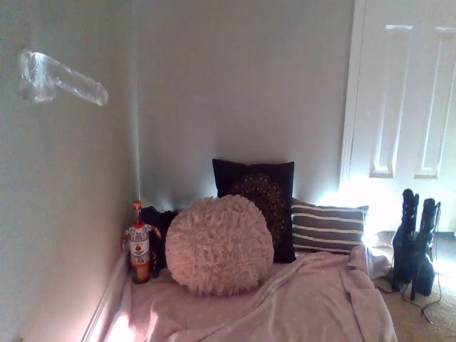 Live sex webcam photo for audreyskyee #272777776