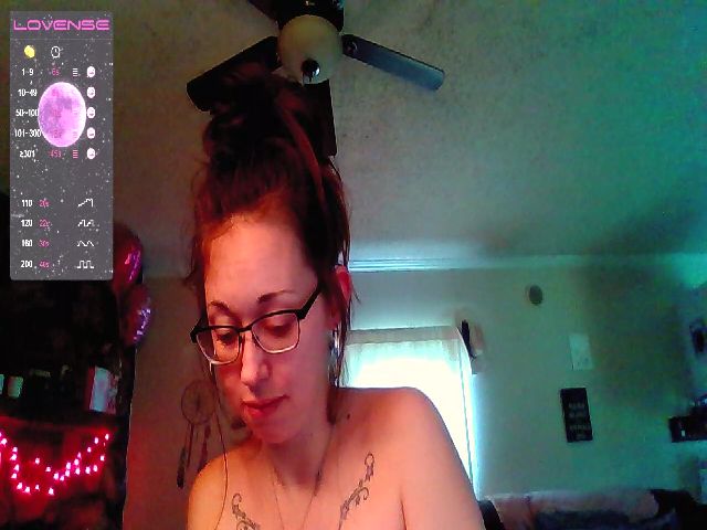 Live sex webcam photo for audreyskyee #273552369