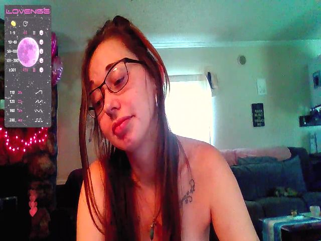 Live sex webcam photo for audreyskyee #273552641