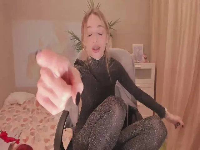 Live sex webcam photo for baby_gopn1k #272130807