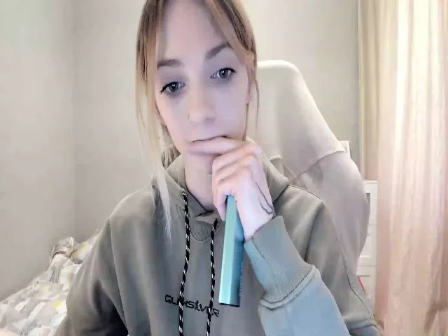 Live sex webcam photo for baby_gopn1k #272497354