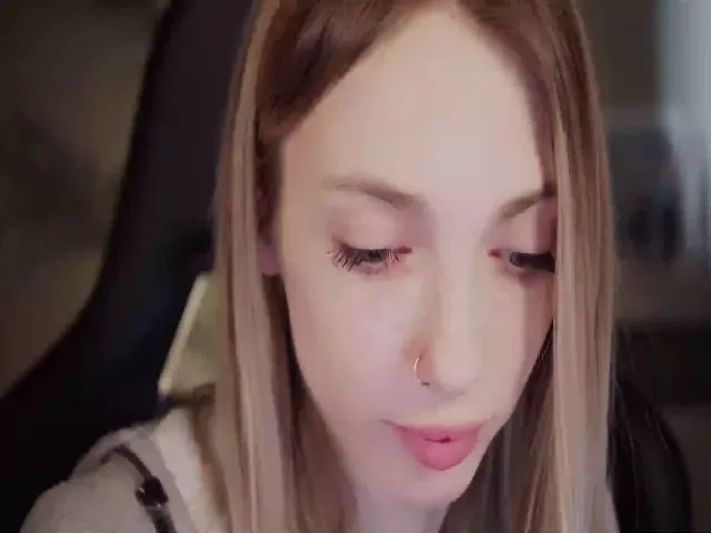 Live sex webcam photo for baby_gopn1k #272640211