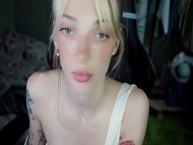 Live sex webcam photo for baby_gopn1k #273801936