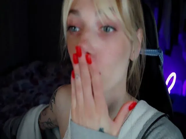 Live sex webcam photo for baby_gopn1k #273811239