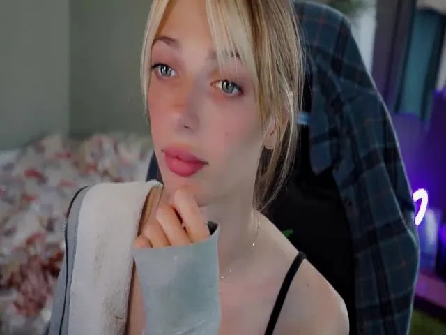 Live sex webcam photo for baby_gopn1k #273822213