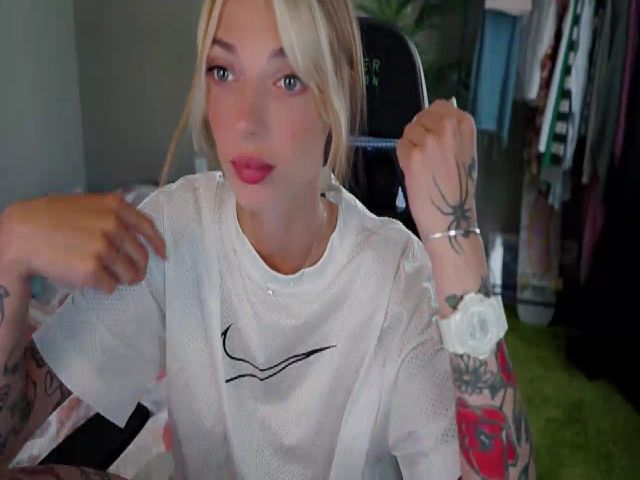 Live sex webcam photo for baby_gopn1k #273999203