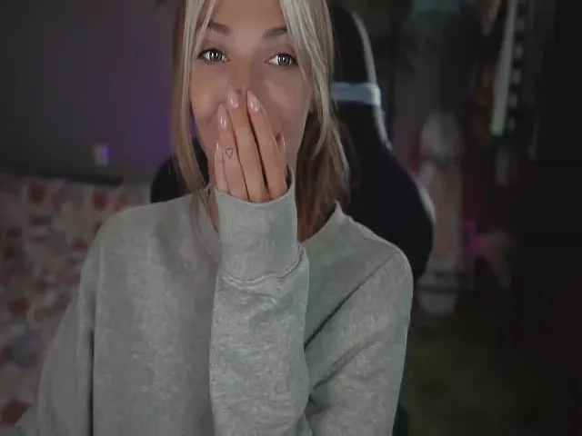 Live sex webcam photo for baby_gopn1k #274112318