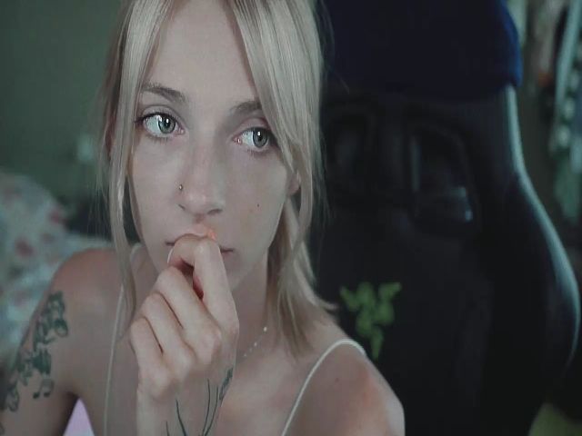 Live sex webcam photo for baby_gopn1k #274440870