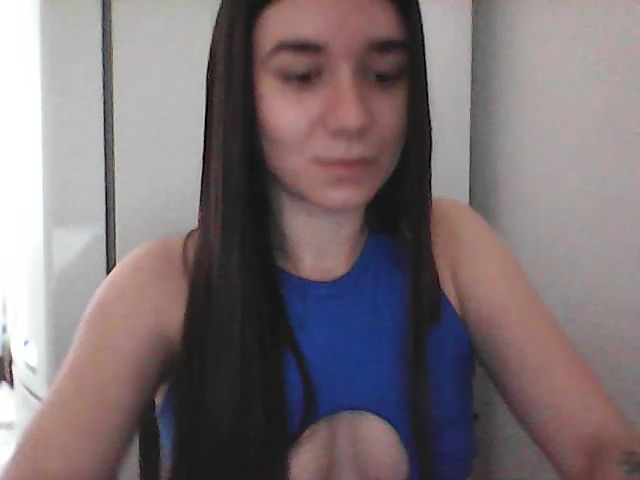 Live sex webcam photo for babycat19 #273847881