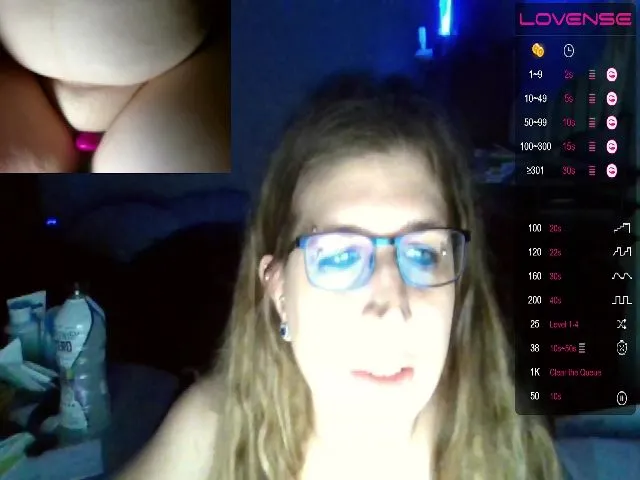 Live sex webcam photo for bigboobedbear #273963994