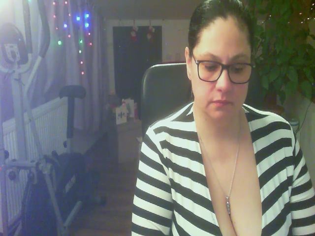 Live sex webcam photo for boosty4you #271714438