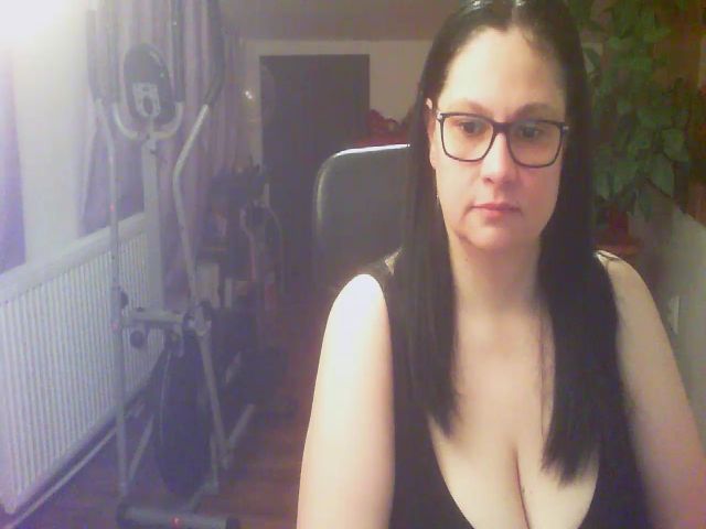 Live sex webcam photo for boosty4you #272012352