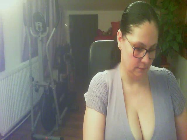 Live sex webcam photo for boosty4you #272015267